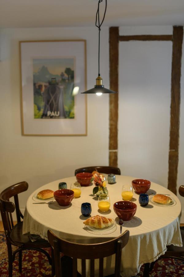 Pau: Superbe Appartement Climatise/Coeur De Ville Buitenkant foto
